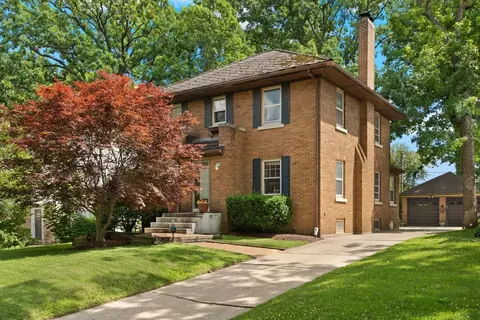 401 Stanley Ave, Waukegan, IL 60085
