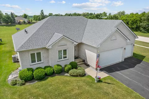519 Sawgrass Ln, Hampshire, IL 60140