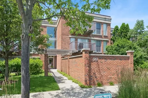 361 Kelburn Rd #316, Deerfield, IL 60015
