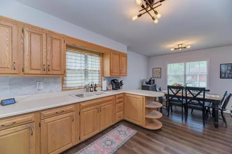 Kitchen - 202 Willard Ave, Ottawa, IL 61350 photo 3 of 4