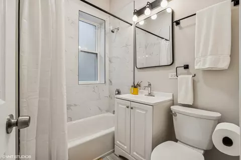 1754 E 73rd St, Chicago, IL 60649 photo 8