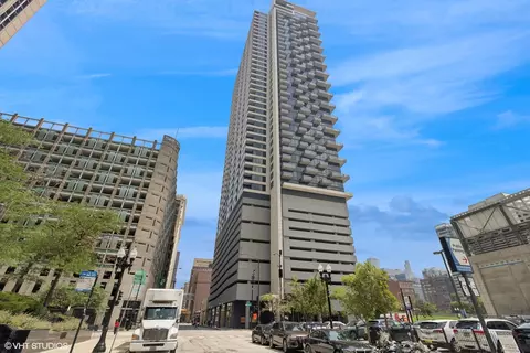 235 W Van Buren St #4315, Chicago, IL 60607