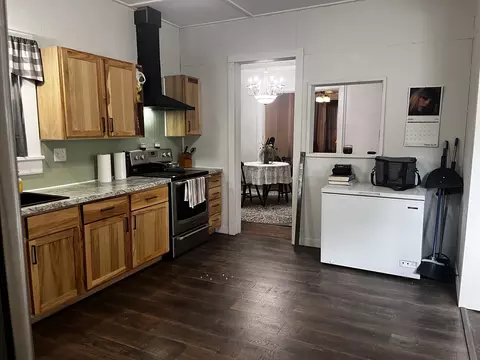 Kitchen - 201 E Morris St, Morrison, IL 61270 photo 2 of 3