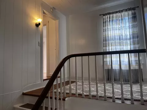 Entry Way - 201 E Morris St, Morrison, IL 61270 photo 4 of 8