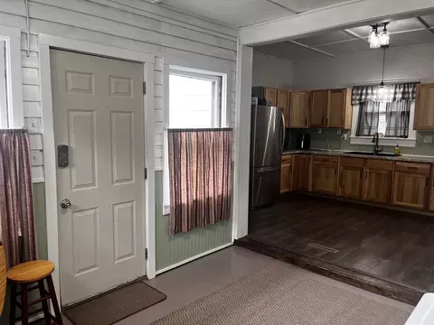 Entry Way - 201 E Morris St, Morrison, IL 61270 photo 3 of 8