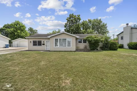 37 Dennison Dr, Bourbonnais, IL 60914
