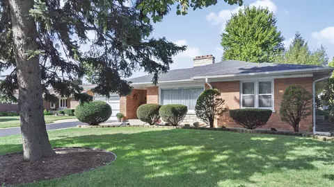 6644 N Kenton Ave, Lincolnwood, IL 60712