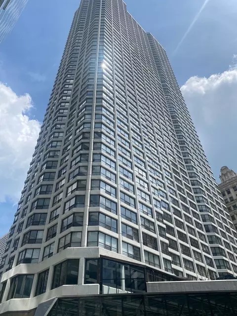 405 N Wabash Ave #B4, Chicago, IL 60611
