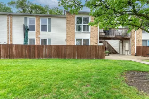 1970 Kenilworth Cir #C, Hoffman Estates, IL 60169