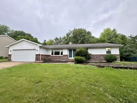 437 W Hillcrest Dr, Dekalb, IL 60115