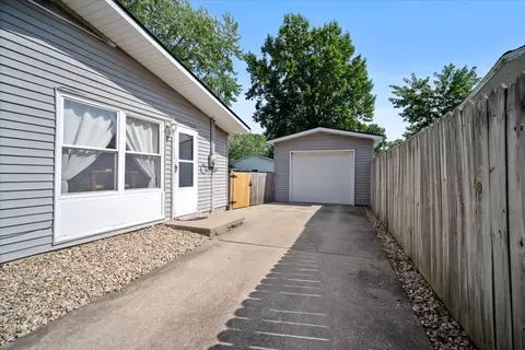 1907 Cloud St, Bloomington, IL 61701 photo 23