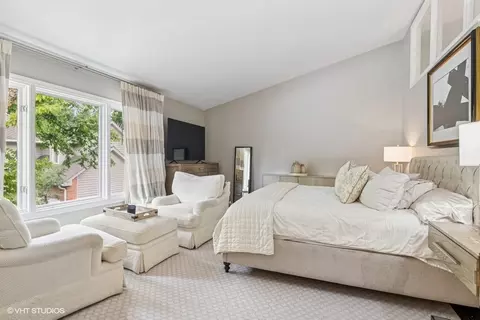 Bedroom - 1622 Glenview Rd, Glenview, IL 60025 photo 1 of 2