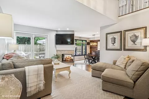 Living - 1622 Glenview Rd, Glenview, IL 60025 photo 1 of 1
