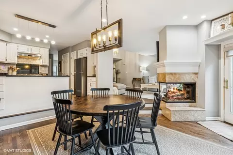 Dining - 1622 Glenview Rd, Glenview, IL 60025 photo 2 of 2