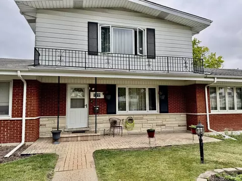 7111 W Niles Ave, Niles, IL 60714