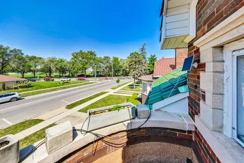 Exterior - 7102 Riverside Dr, Berwyn, IL 60402 photo 6 of 13