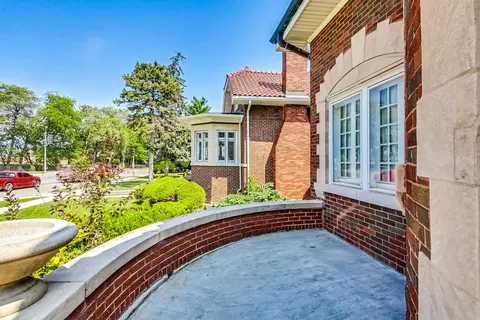 Exterior - 7102 Riverside Dr, Berwyn, IL 60402 photo 4 of 13