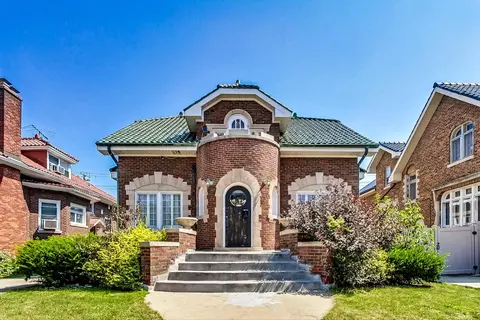 7102 Riverside Dr, Berwyn, IL 60402