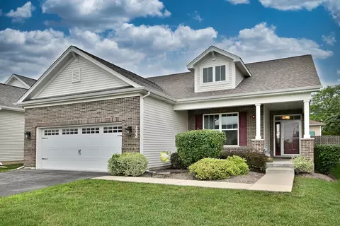 Exterior - 222 N Sunset Ln, Addison, IL 60101 photo 3 of 8