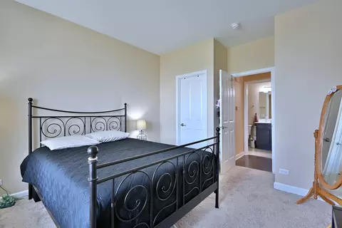 Bedroom - 222 N Sunset Ln, Addison, IL 60101 photo 2 of 5