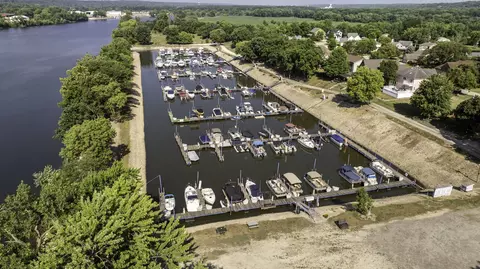 Other - 570 Logue Cir, Seneca, IL 61360 photo 8 of 10