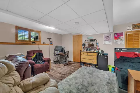 Bedroom - 570 Logue Cir, Seneca, IL 61360 photo 5 of 6