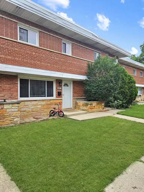 180 E Northwest Hwy #F, Des Plaines, IL 60016