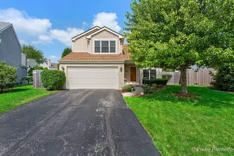 1595 Wesley Ct, Geneva, IL 60134