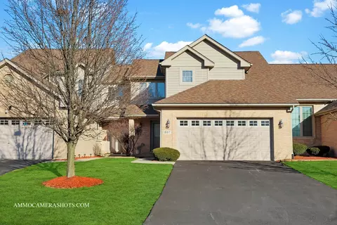 897 Dorsetshire Dr #897, Crete, IL 60417