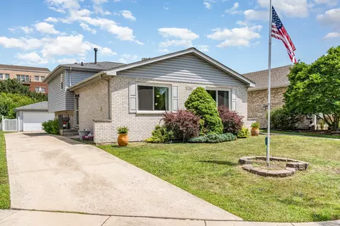 17201 68th Ct, Tinley Park, IL 60477