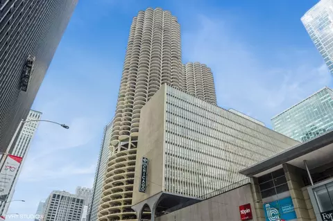 300 N State St #4331, Chicago, IL 60654
