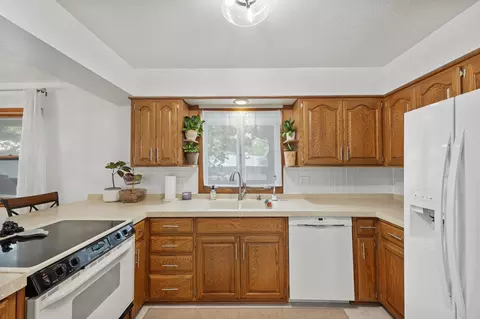 501 S Blair Dr, Normal, IL 61761 photo 11