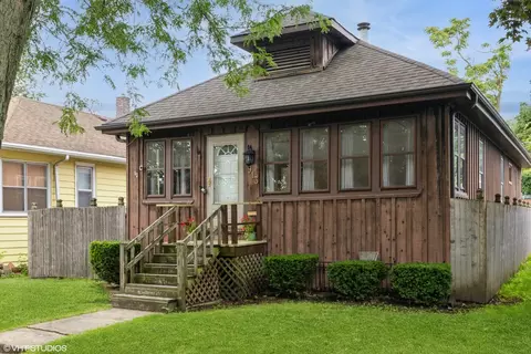 913 Kelly Ave, Joliet, IL 60435