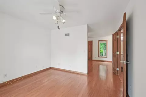 38 W608 Sunvale Dr, Elgin, IL 60124 photo 11