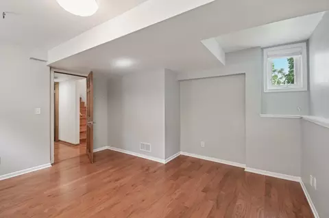 38 W608 Sunvale Dr, Elgin, IL 60124 photo 16