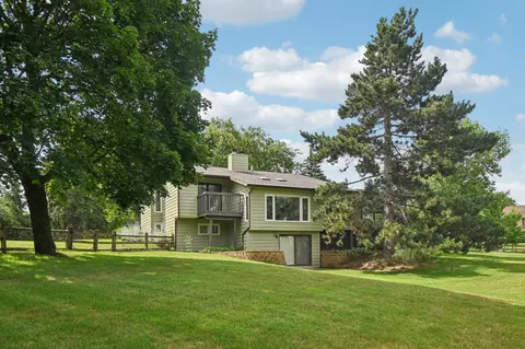 38 W608 Sunvale Dr, Elgin, IL 60124 photo 32
