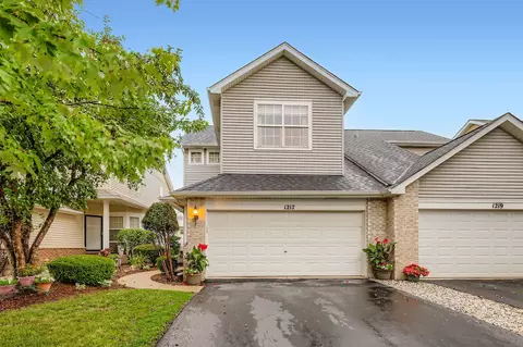 1217 Grand Blvd, Romeoville, IL 60446