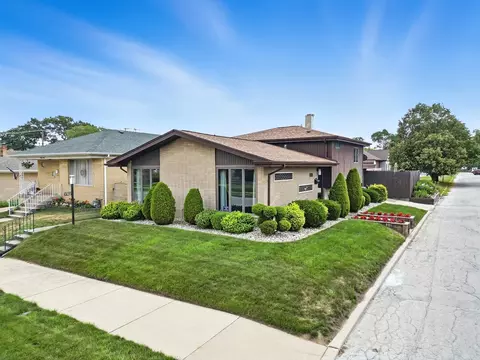 45 Mason St, Calumet City, IL 60409