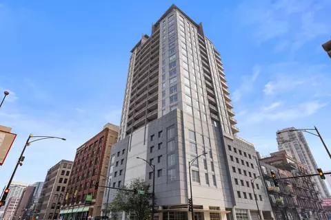330 W Grand Ave #1003, Chicago, IL 60654