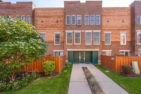 7237 Franklin St #B, Forest Park, IL 60130