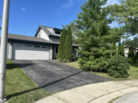 118 Davis Ct, Bolingbrook, IL 60440