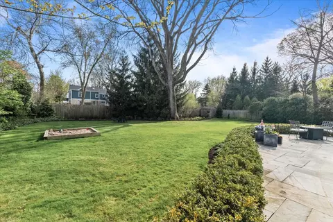 Exterior - 1300 Hackberry Ln, Winnetka, IL 60093 photo 11 of 12