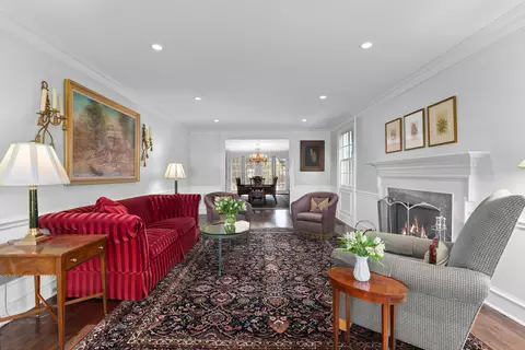 Living - 1300 Hackberry Ln, Winnetka, IL 60093 photo 5 of 8