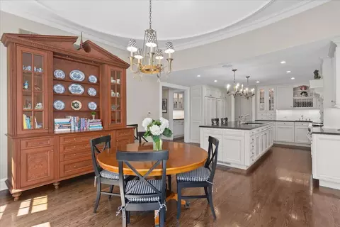 Dining - 1300 Hackberry Ln, Winnetka, IL 60093 photo 4 of 9