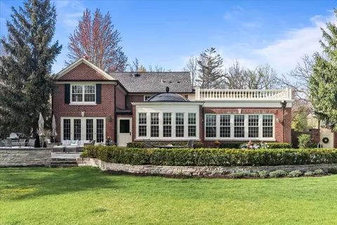 Exterior - 1300 Hackberry Ln, Winnetka, IL 60093 photo 3 of 12