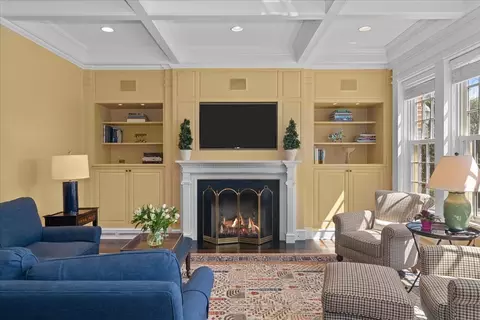 Living - 1300 Hackberry Ln, Winnetka, IL 60093 photo 4 of 8