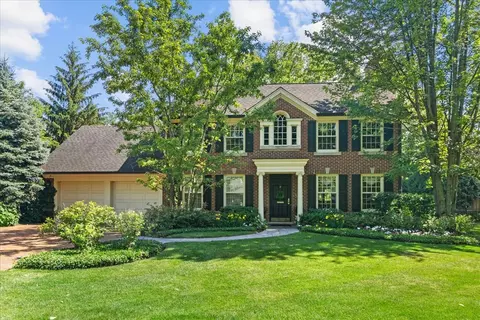 1300 Hackberry Ln, Winnetka, IL 60093
