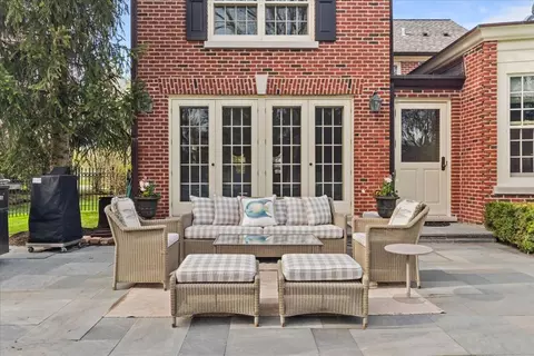 Exterior - 1300 Hackberry Ln, Winnetka, IL 60093 photo 7 of 12