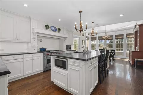 Kitchen - 1300 Hackberry Ln, Winnetka, IL 60093 photo 1 of 4