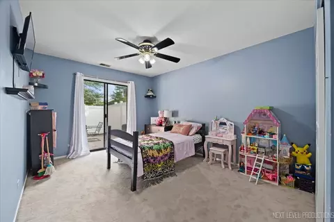 Bedroom - 1061 Cascade Dr, Aurora, IL 60506 photo 1 of 4